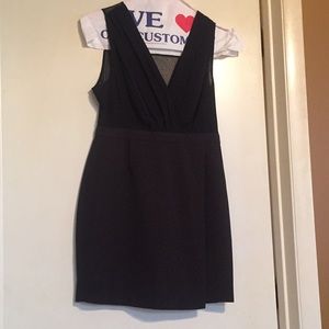 Black v-neck Forever 21 Dress